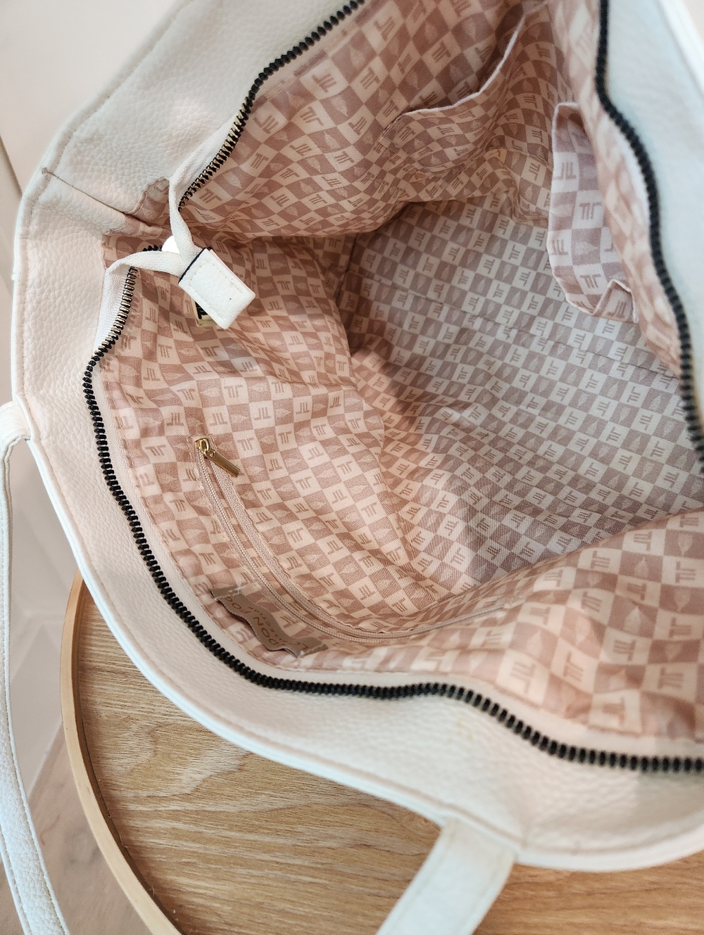 London Fog White Pebbled Leather Tote with Gold Accents - Picture 10 of 11
